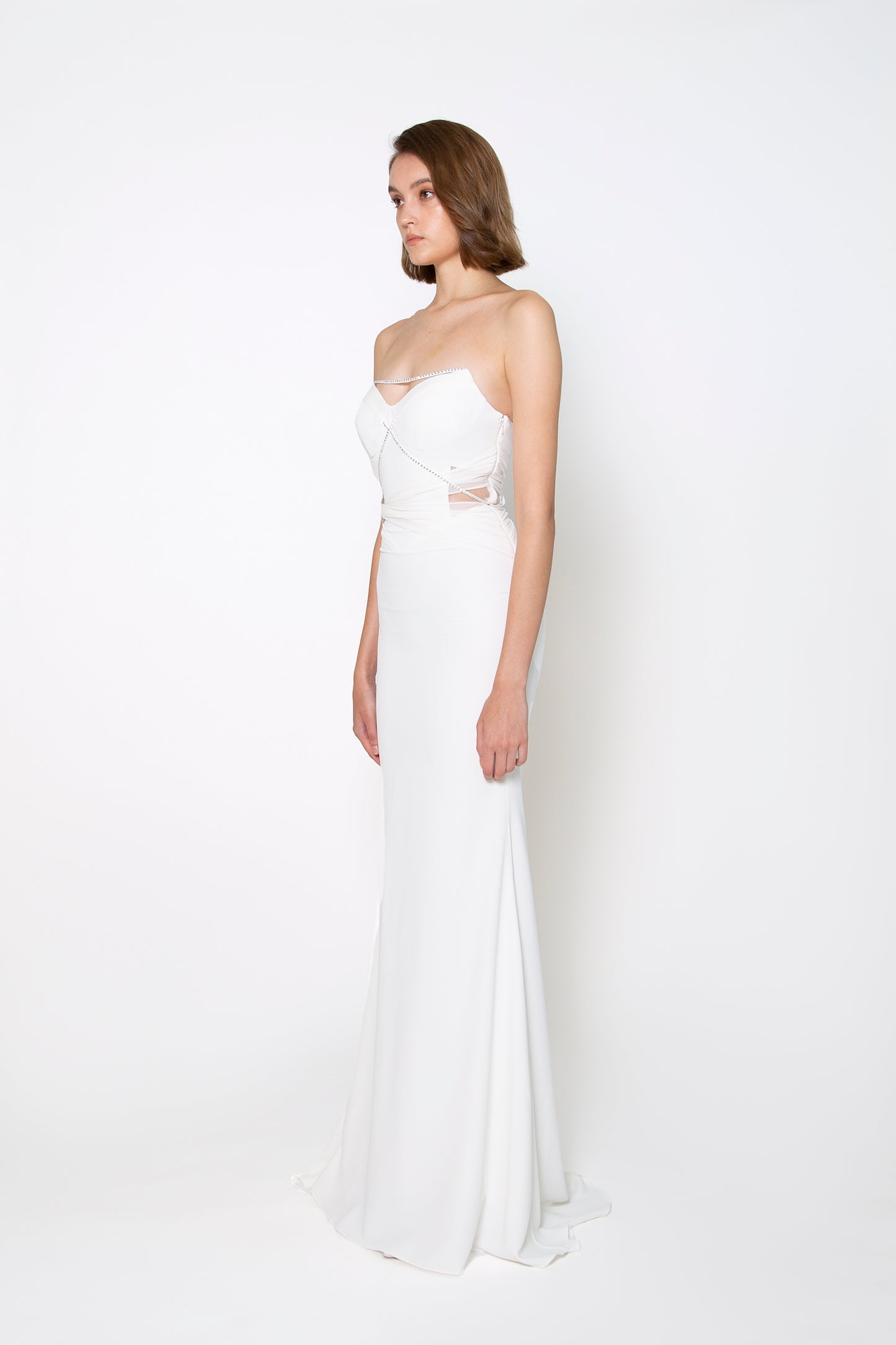 STRAPLESS GOWN