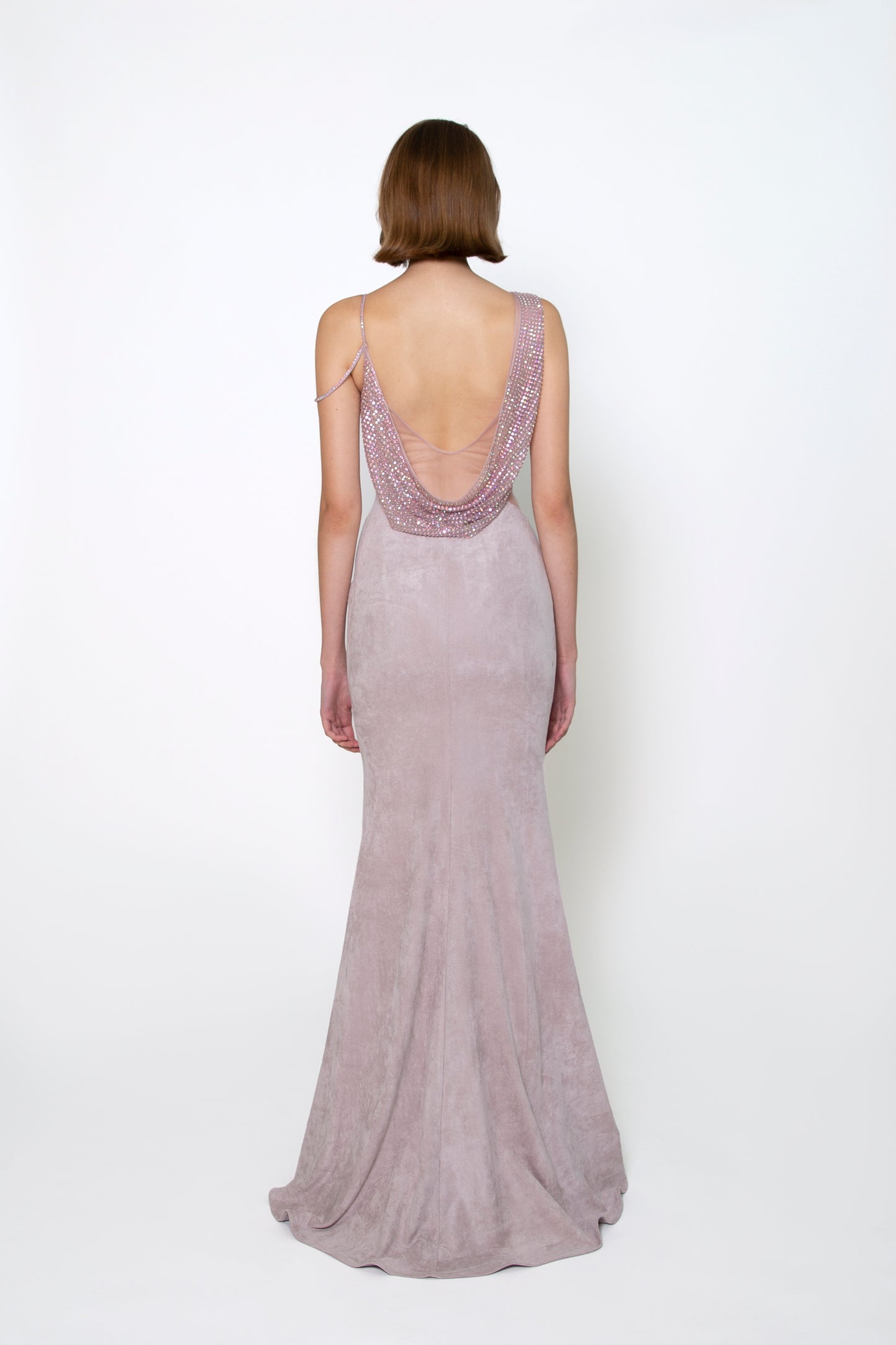 SLEEVELESS TWO-TONE GOWN