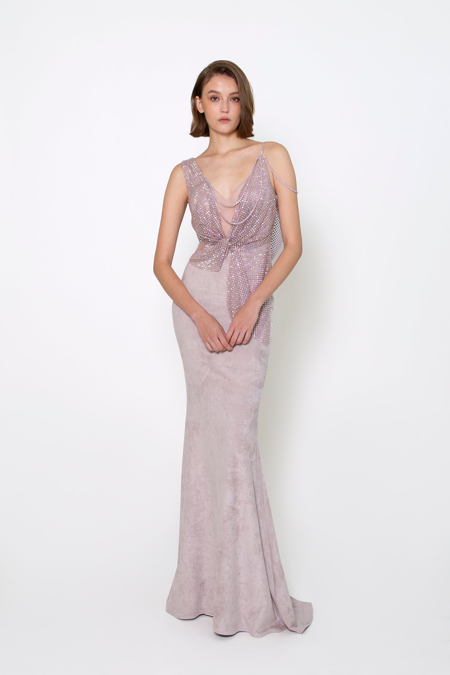 SLEEVELESS TWO-TONE GOWN