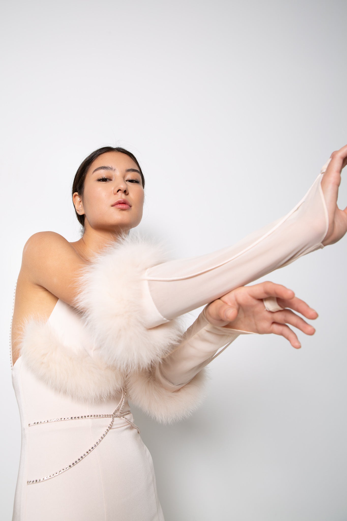 NILI GOWN