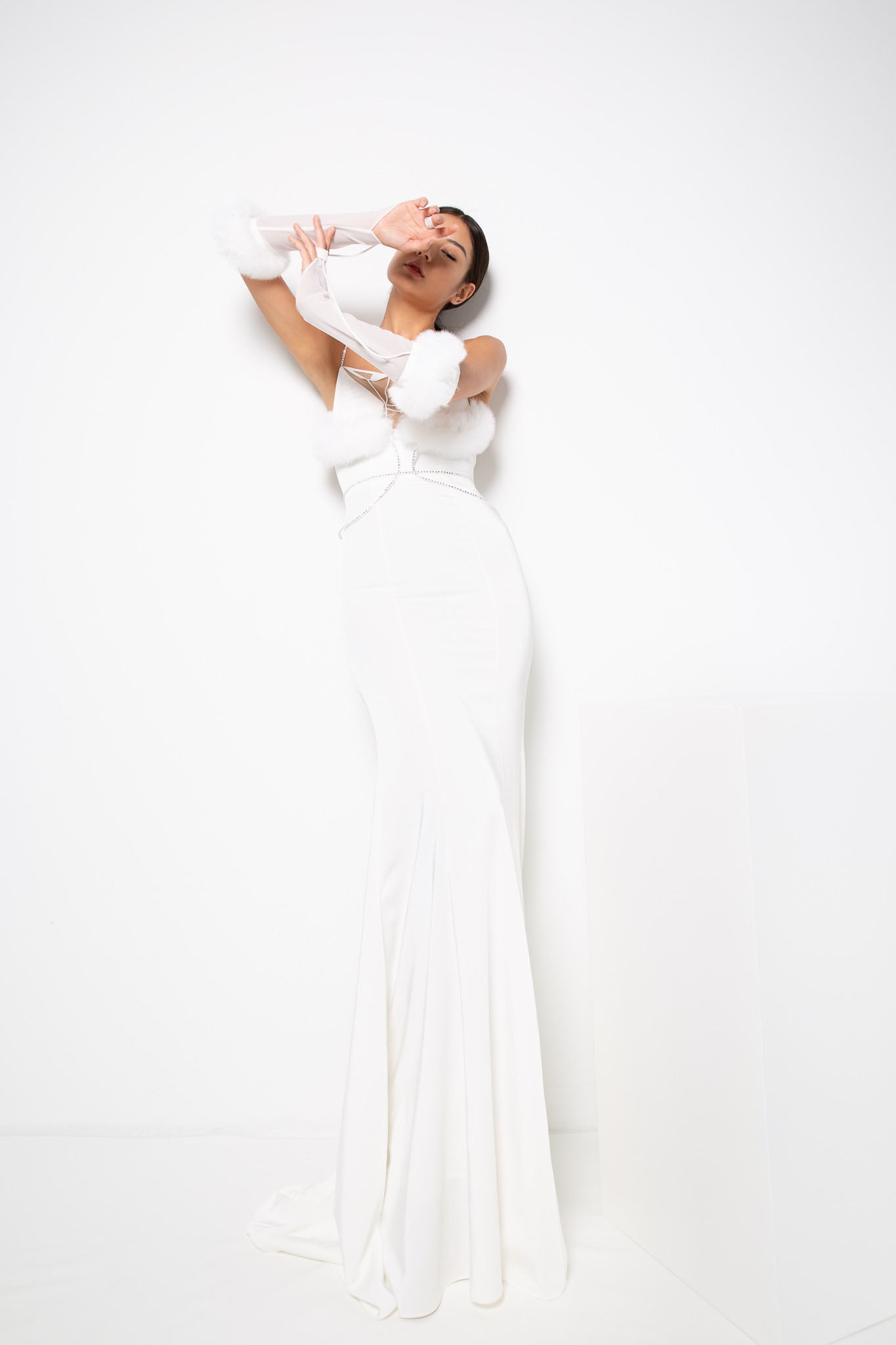NILI GOWN