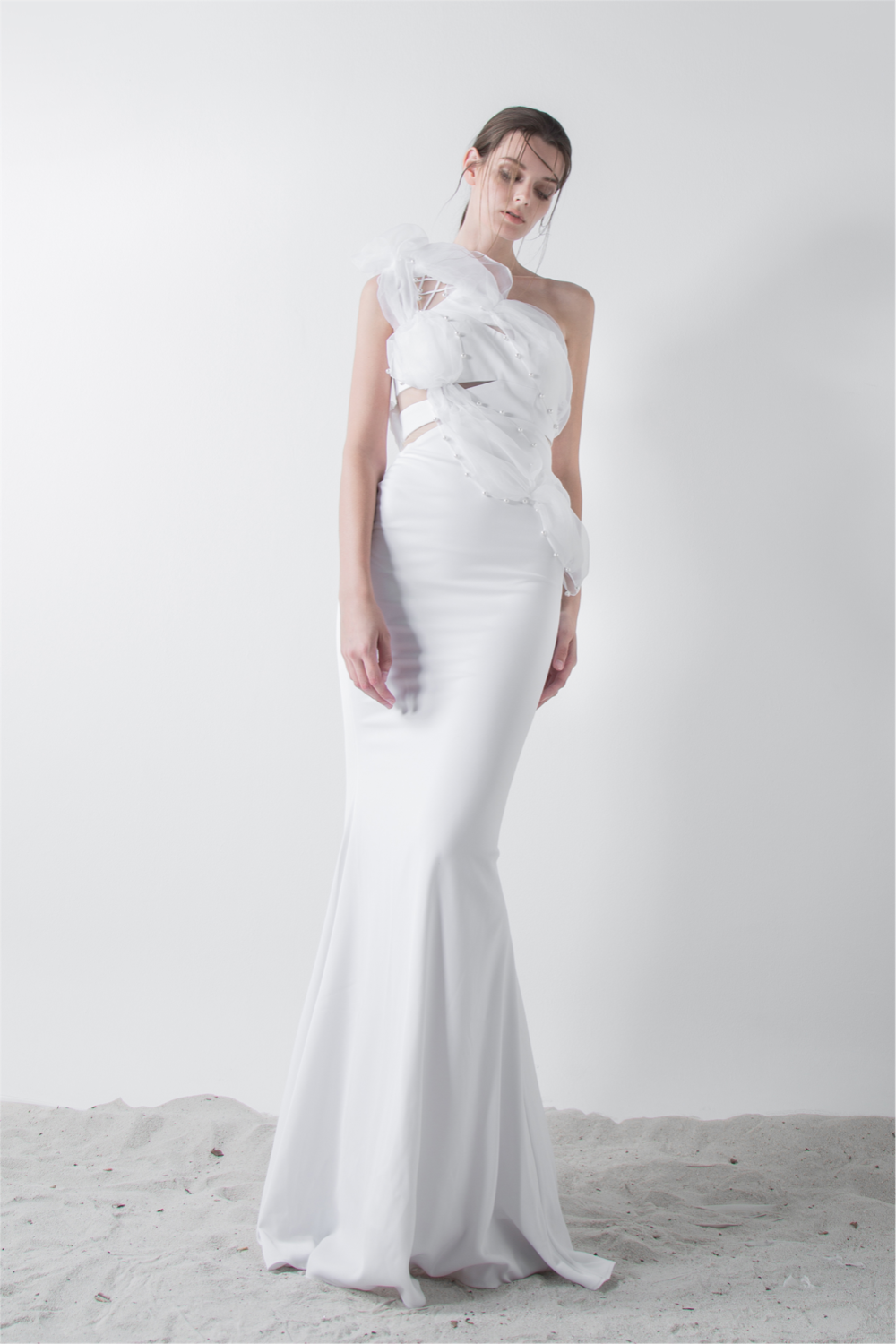 NUBIVAGANT PW GOWN - MIZPHENIX