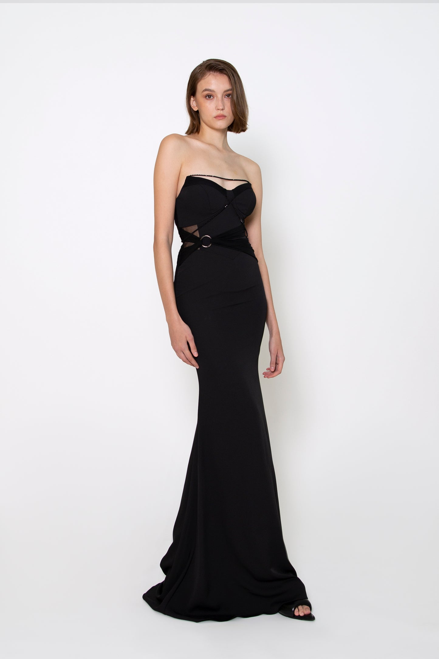 STRAPLESS GOWN