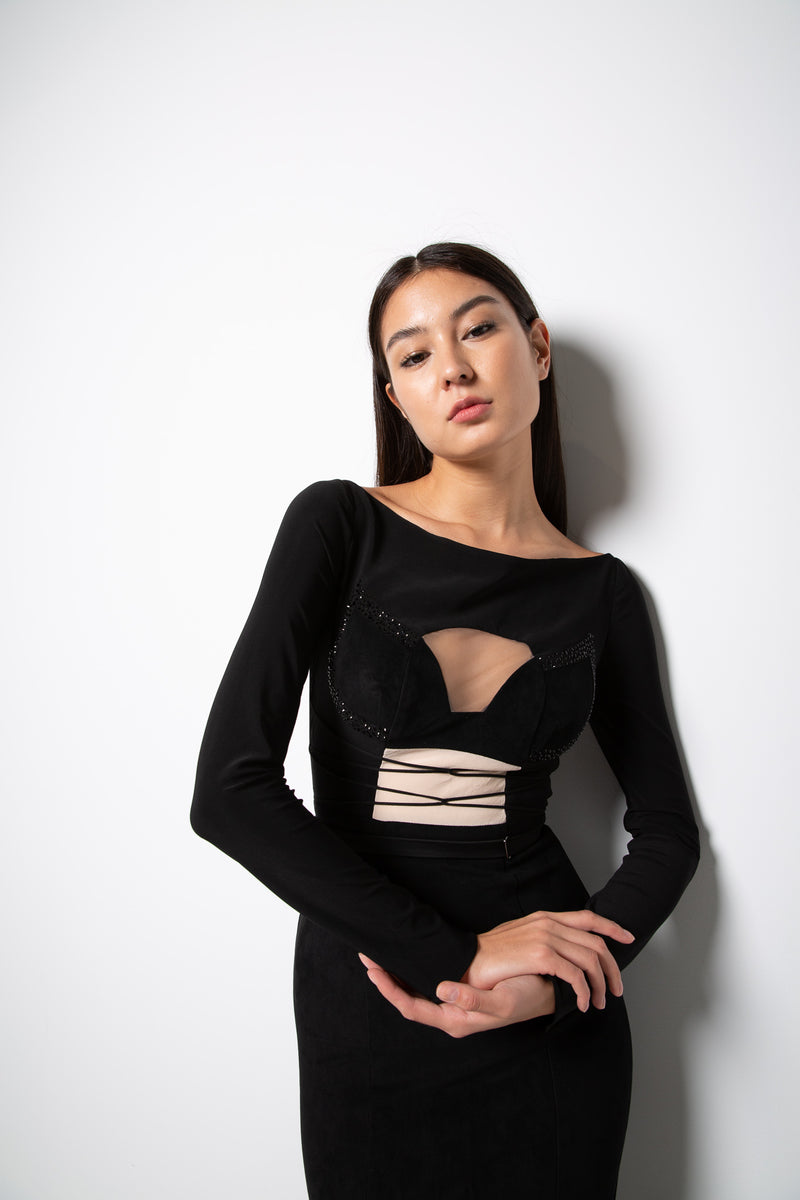 CASSIE GOWN IN BLACK